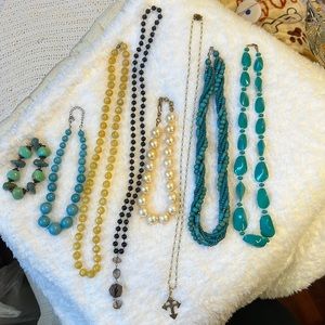 💚💚Vintage Costume Jewlery💚💚